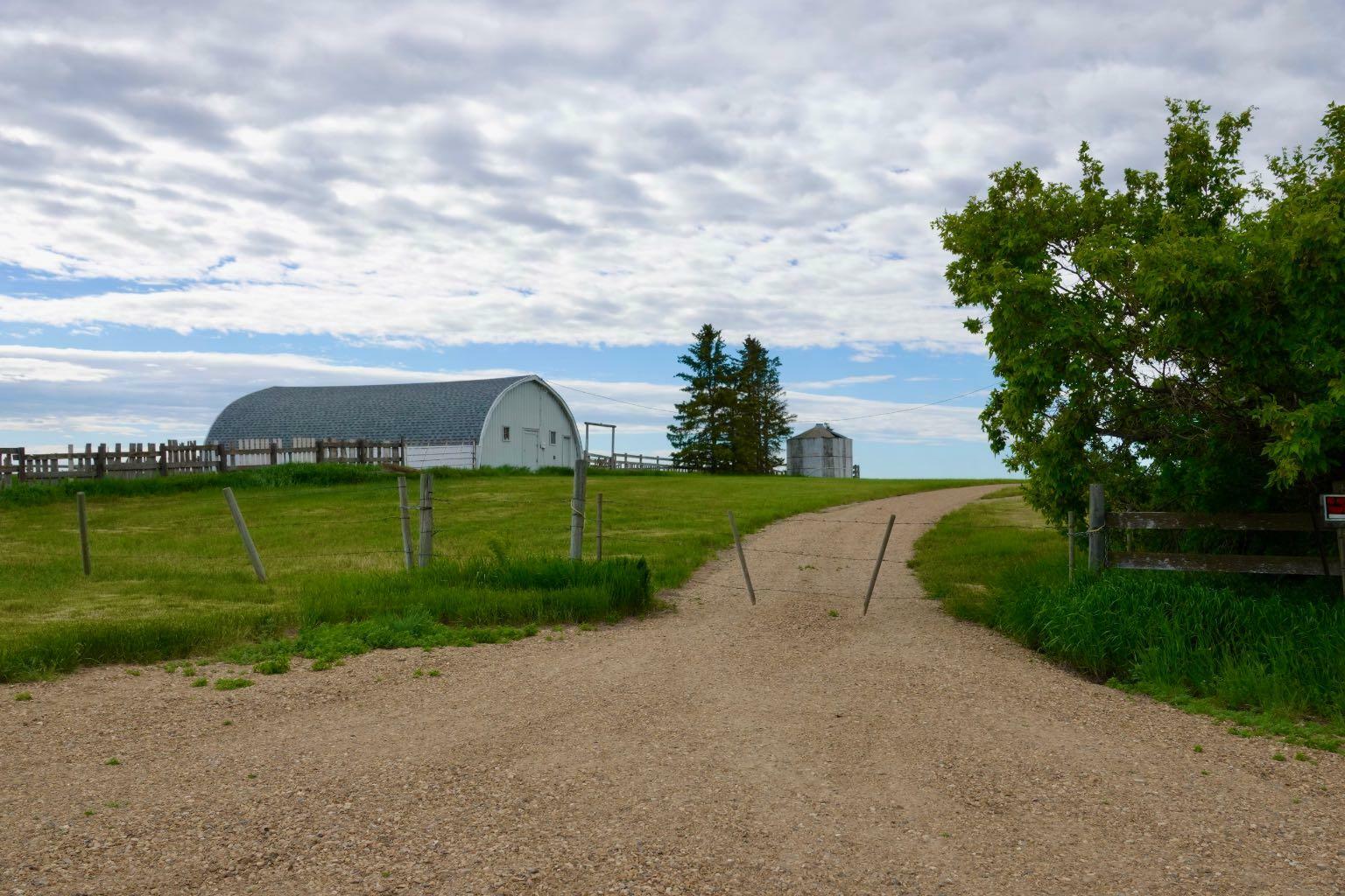 204063 Twp Rd 270  Rural Wheatland County AB T0J 0Y0 photo