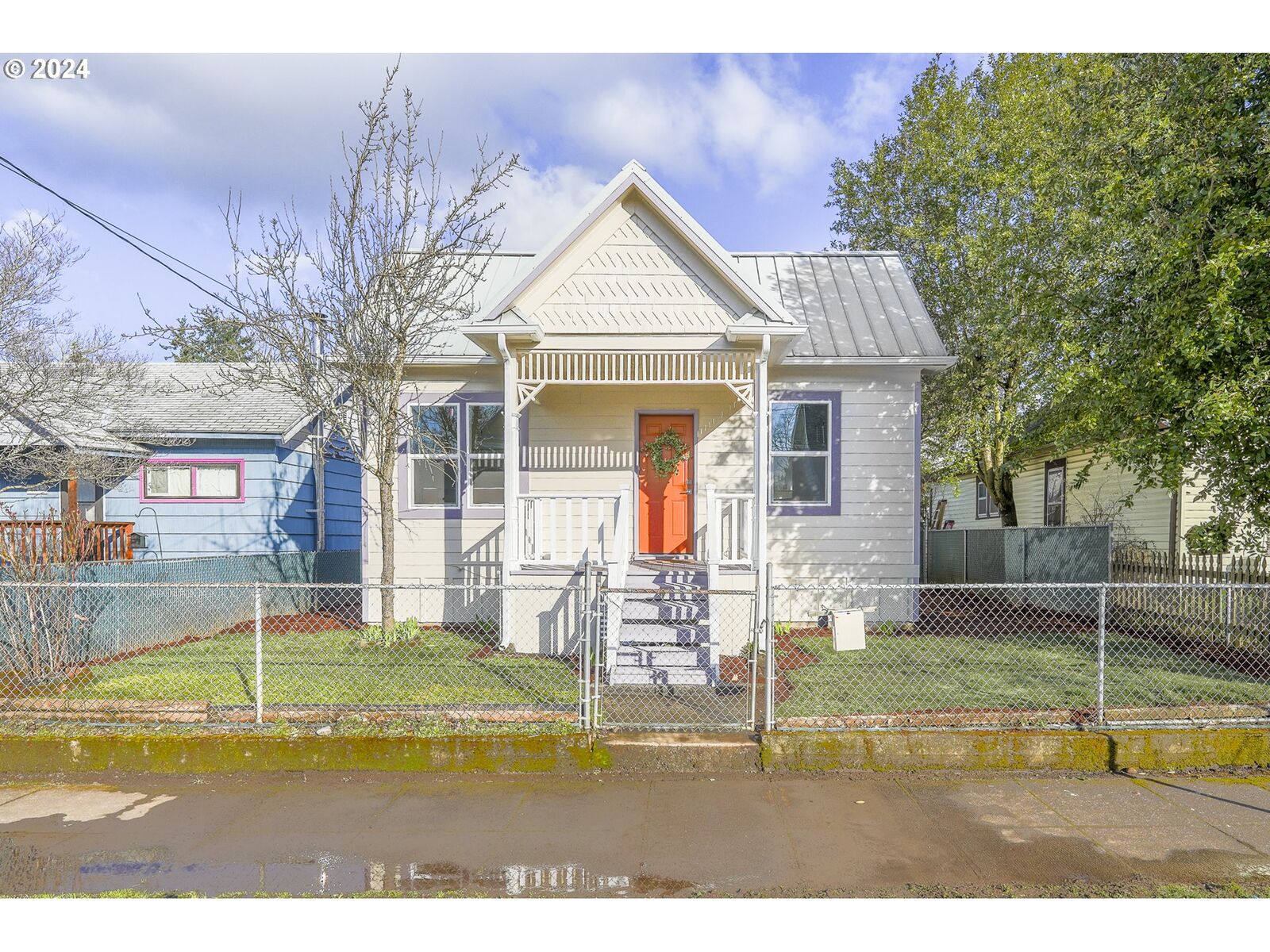Property Photo:  4842 SE 62nd Ave  OR 97206 