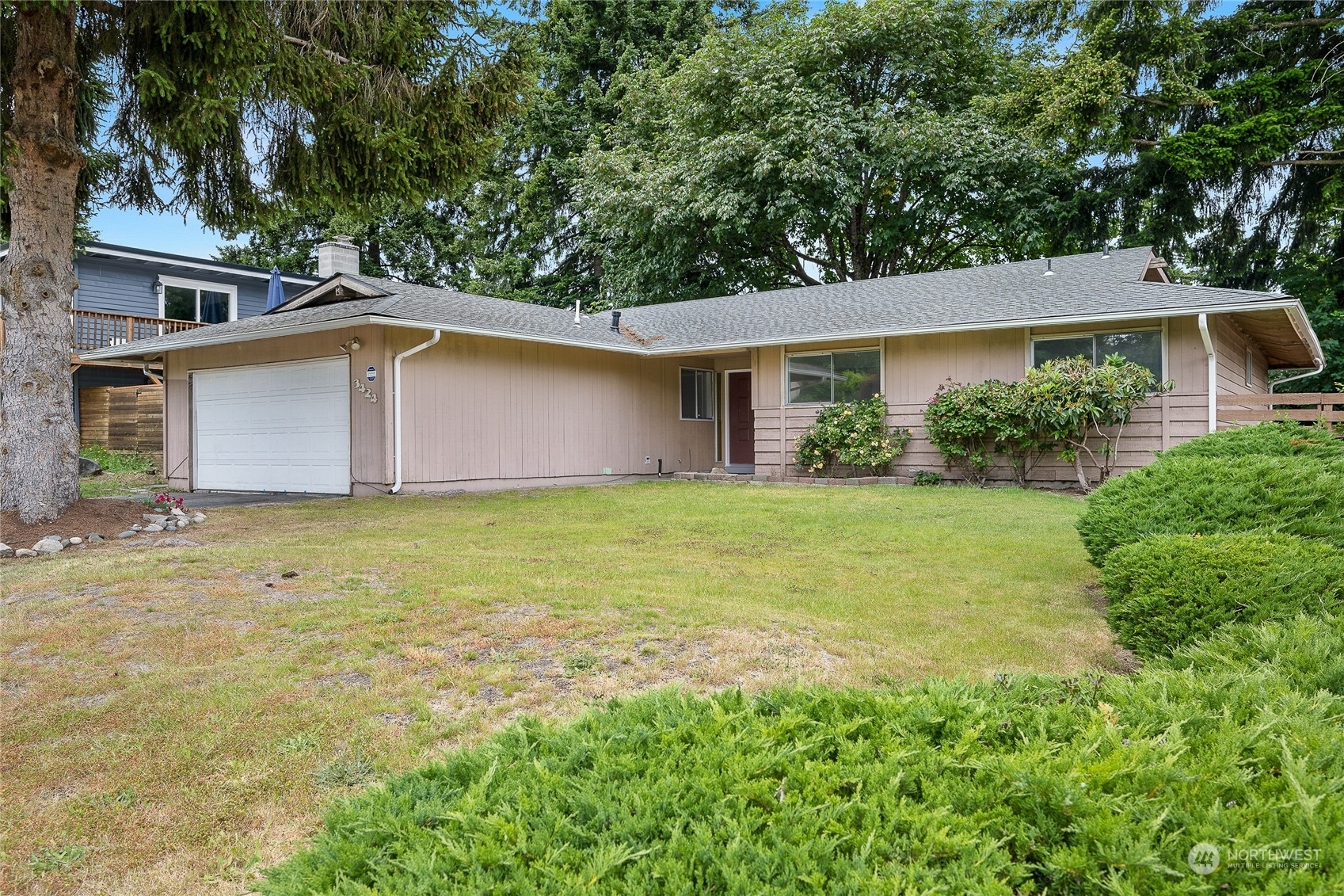 Property Photo:  3424 S 253rd Street  WA 98032 