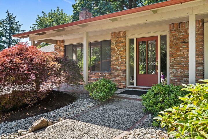 Property Photo: 2529 Wedgewood Court SE WA 98501