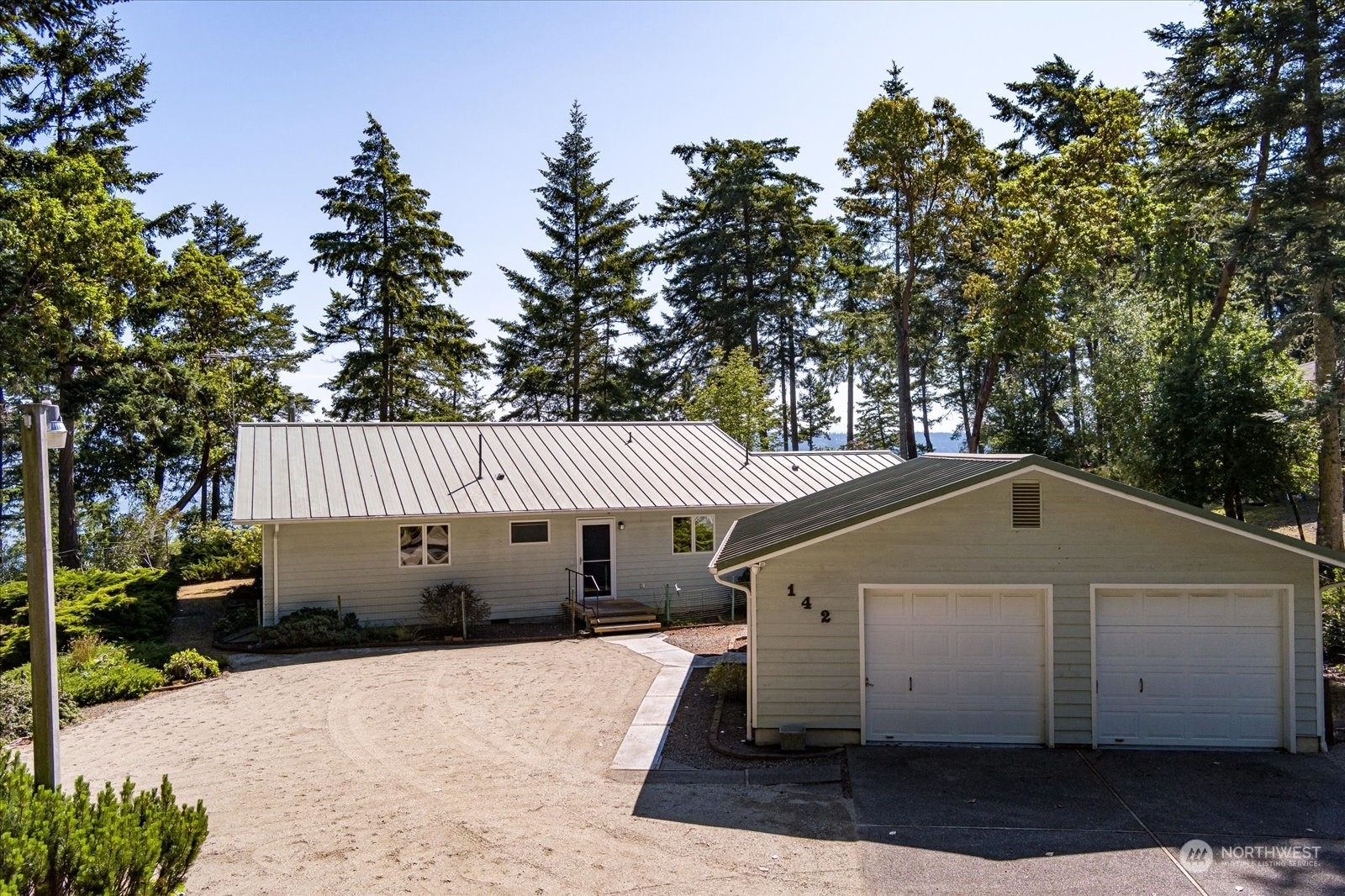 Property Photo:  142 Rhodena Drive  WA 98239 