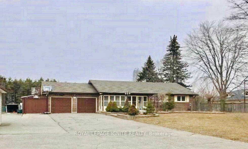 Property Photo:  690 Taunton Rd W  ON L1L 0N9 