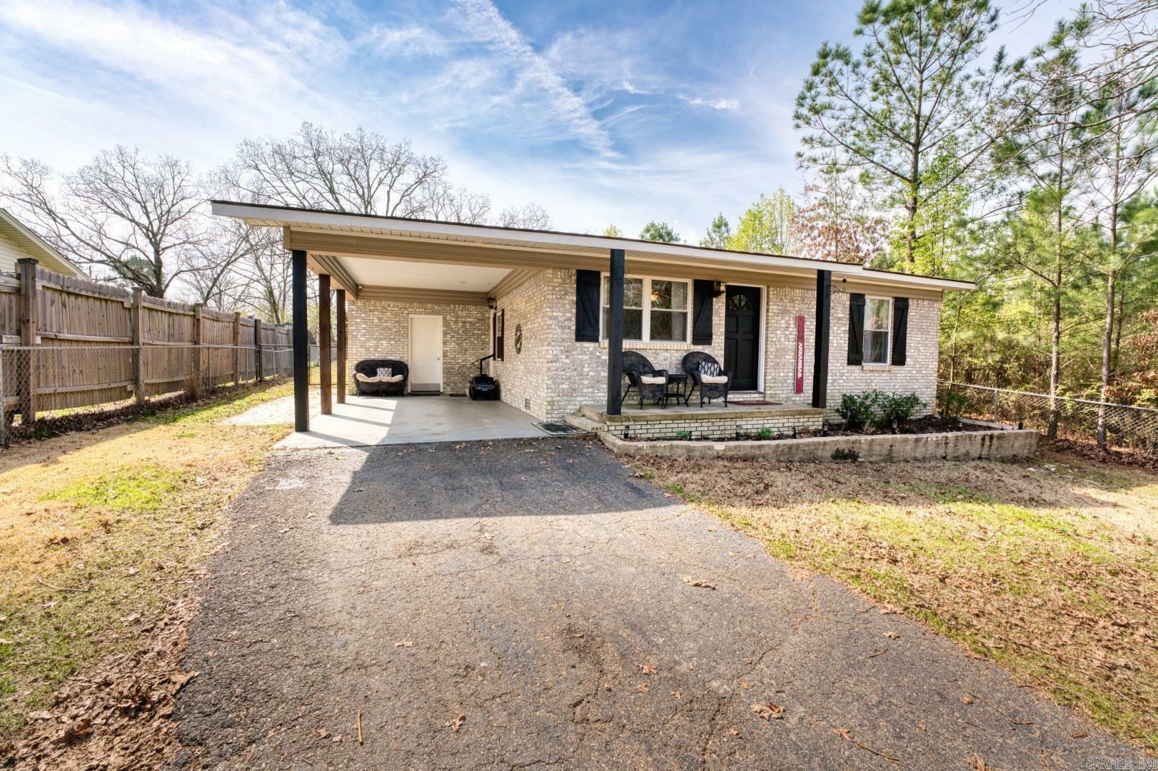 Property Photo:  310 Indian Hills Street  AR 71913 