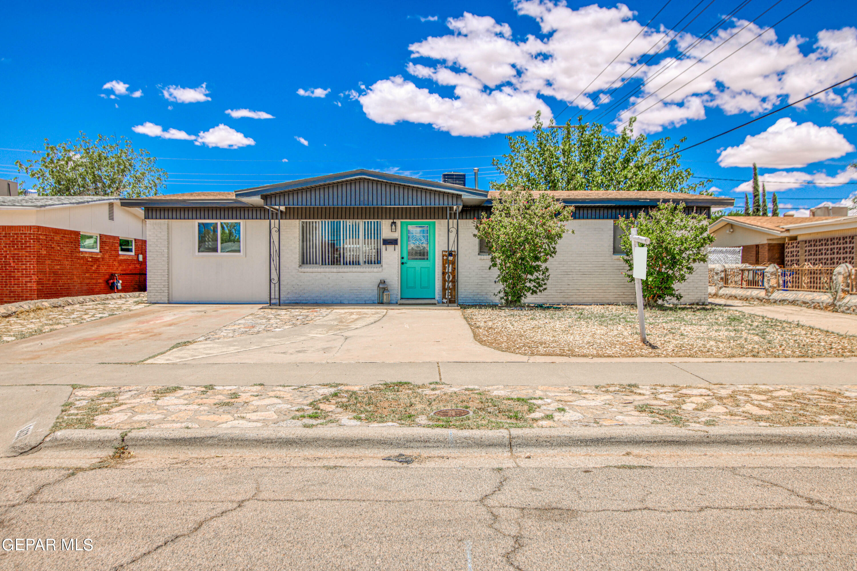 Property Photo: 5837 Sturgeon Drive TX 79924