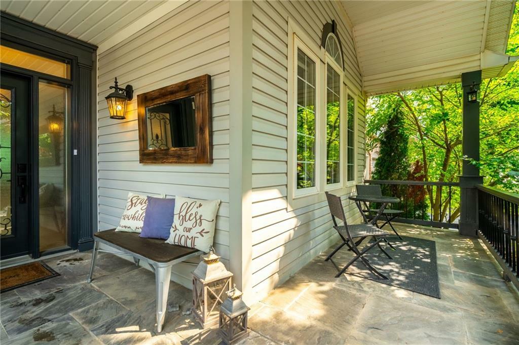 Property Photo: 5646 Roseville Court ON L7L 6V3