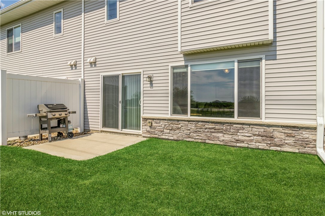 Property Photo:  798 NE Conner Court  IA 50263 