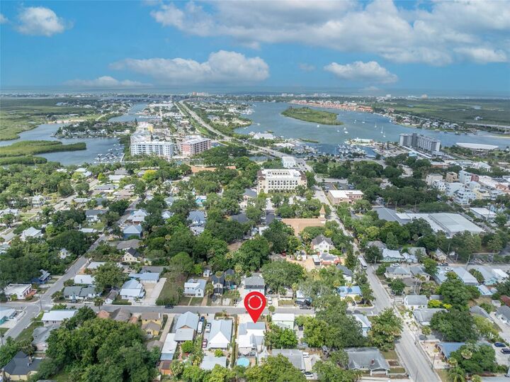 Property Photo: 306 Rush Street FL 32168
