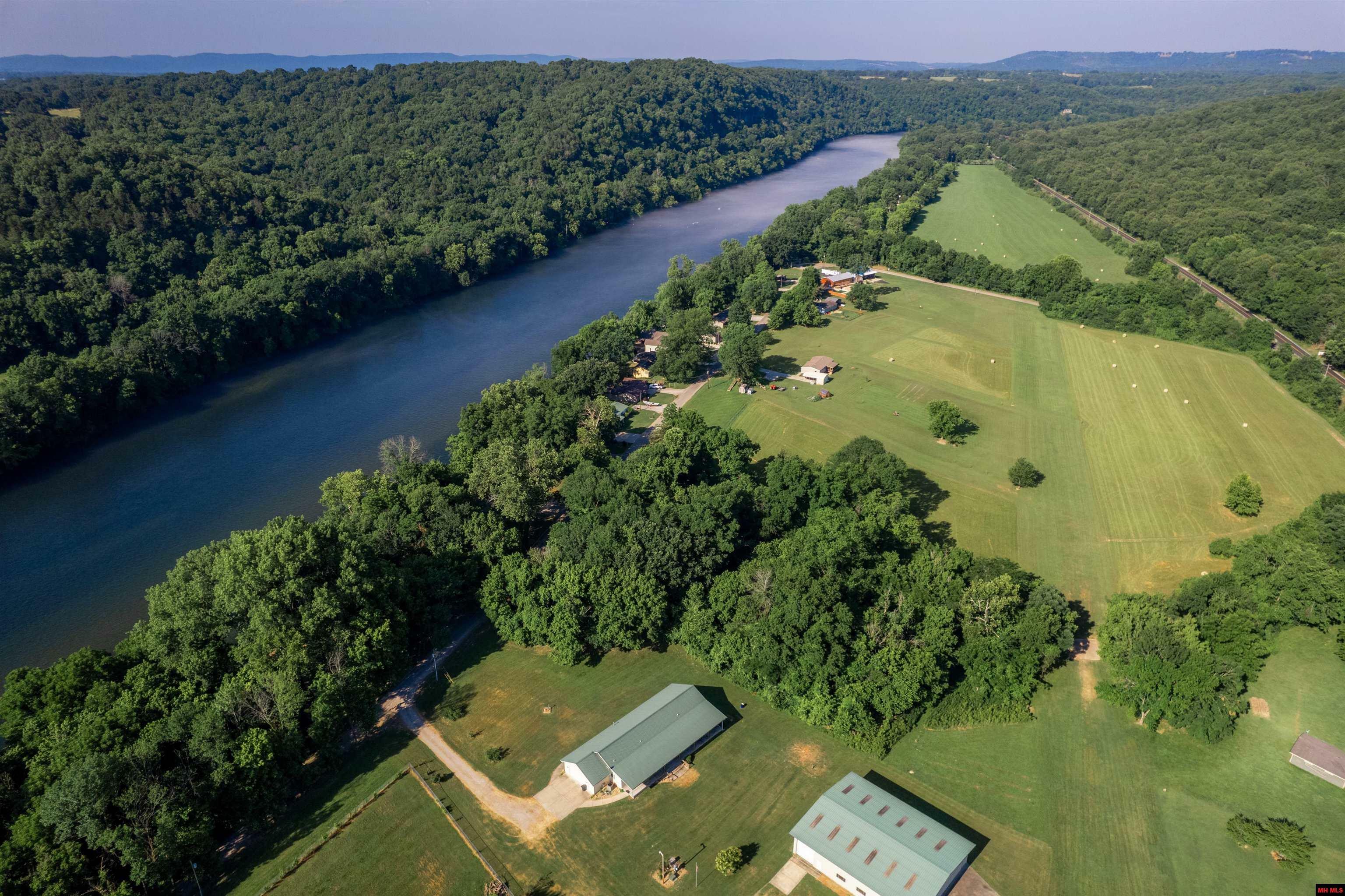 Property Photo: 002-10401-000 Rainbow Landing Drive AR 72626