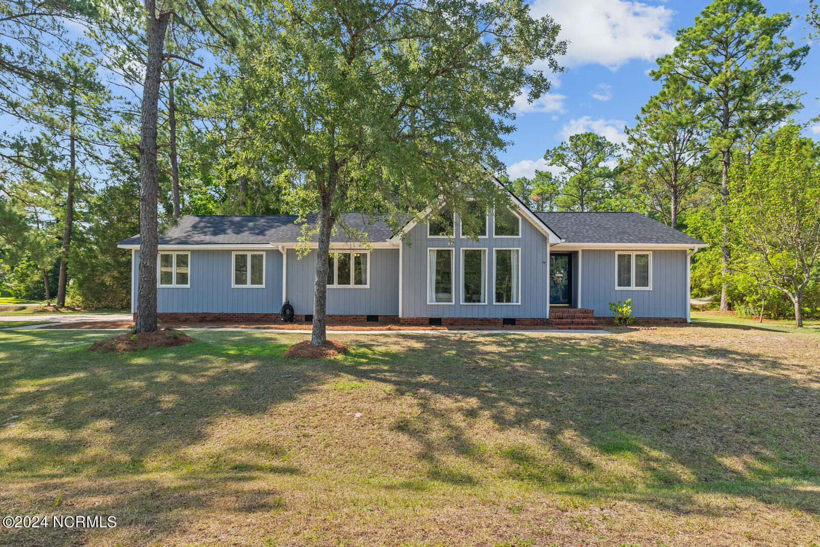 Property Photo: 810 Wind Way NC 28560