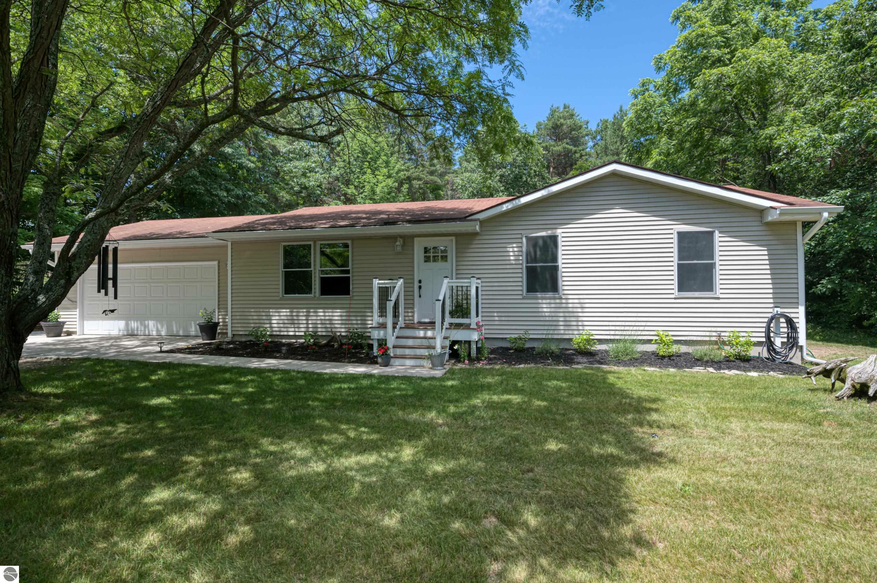 Property Photo:  10458 Cedar Run Road  MI 49684 