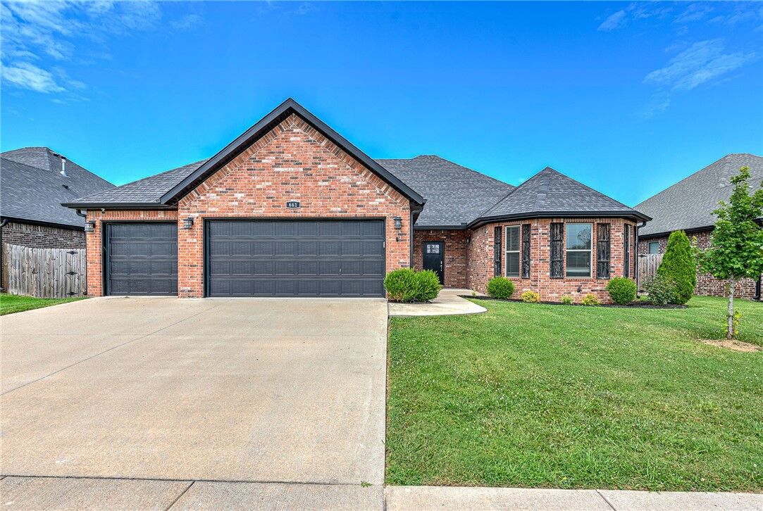 Property Photo: 661 Bob Glen Circle AR 72719
