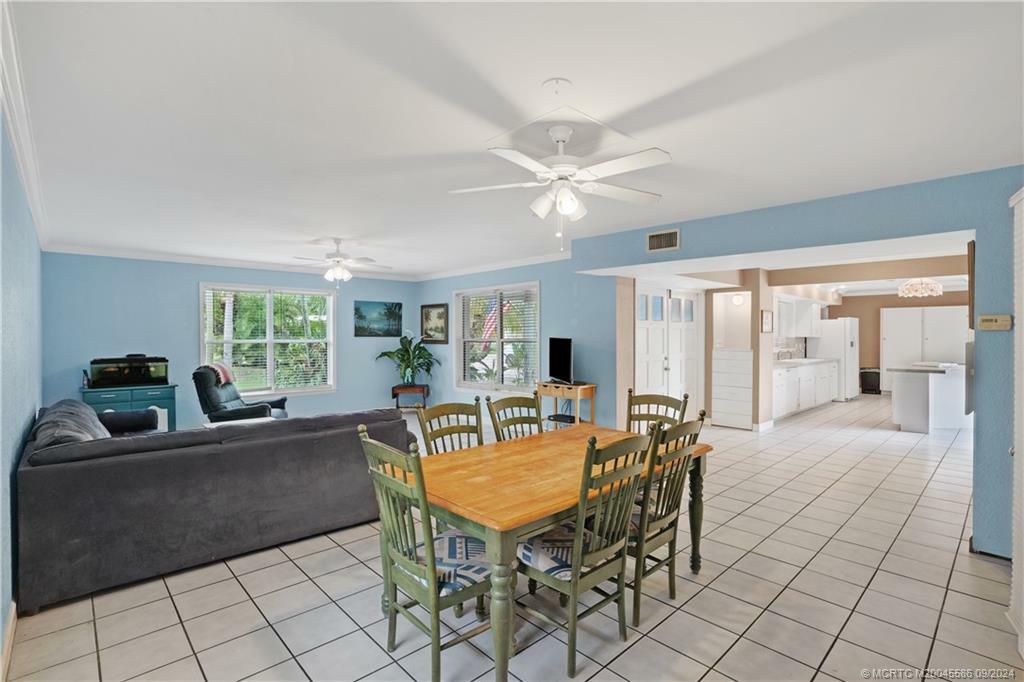 Property Photo:  801 SE Krueger Parkway  FL 34996 