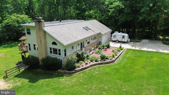 8325 Morningside Drive  Manassas VA 20112 photo