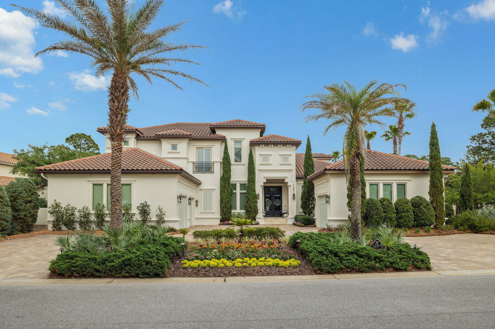 Property Photo:  3203 Bay Estates Circle  FL 32550 