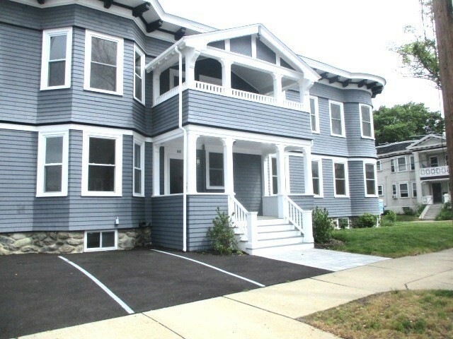 Property Photo:  643 Watertown St 1  MA 02460 