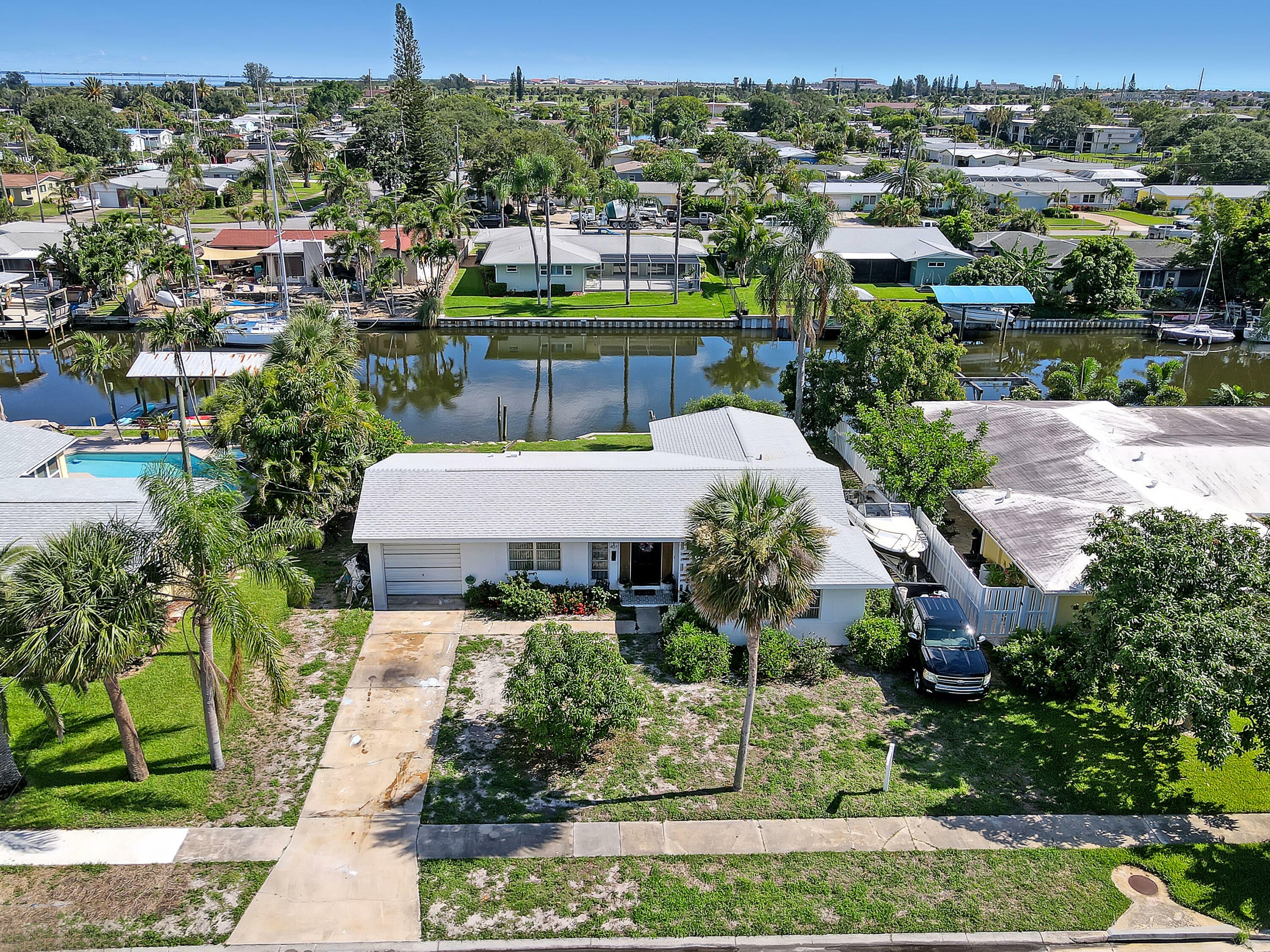 Property Photo:  451 Sandpiper Drive  FL 32937 