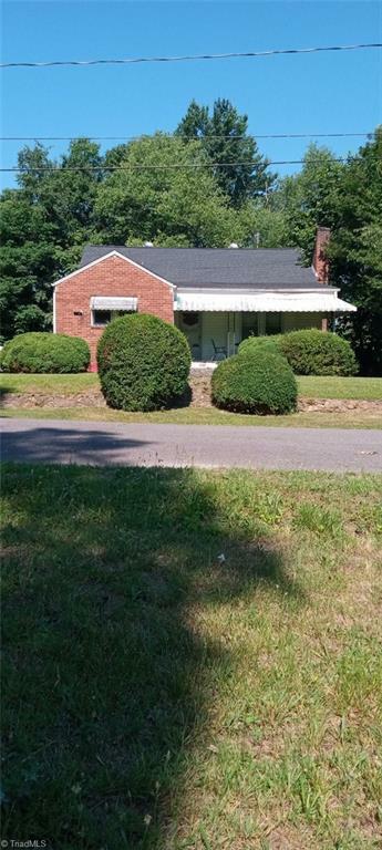 Property Photo: 3922 Harwood Street NC 27105