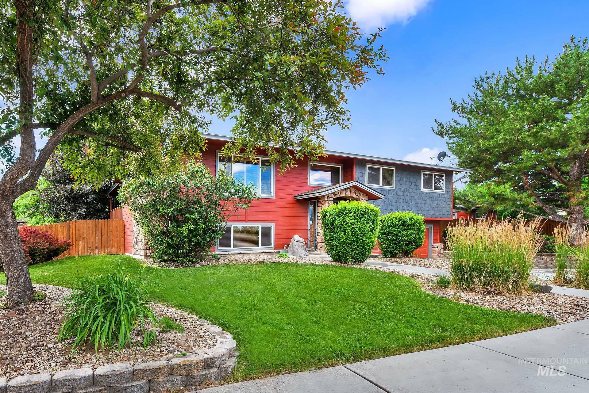 Property Photo: 9551 W Birmingham Dr ID 83704