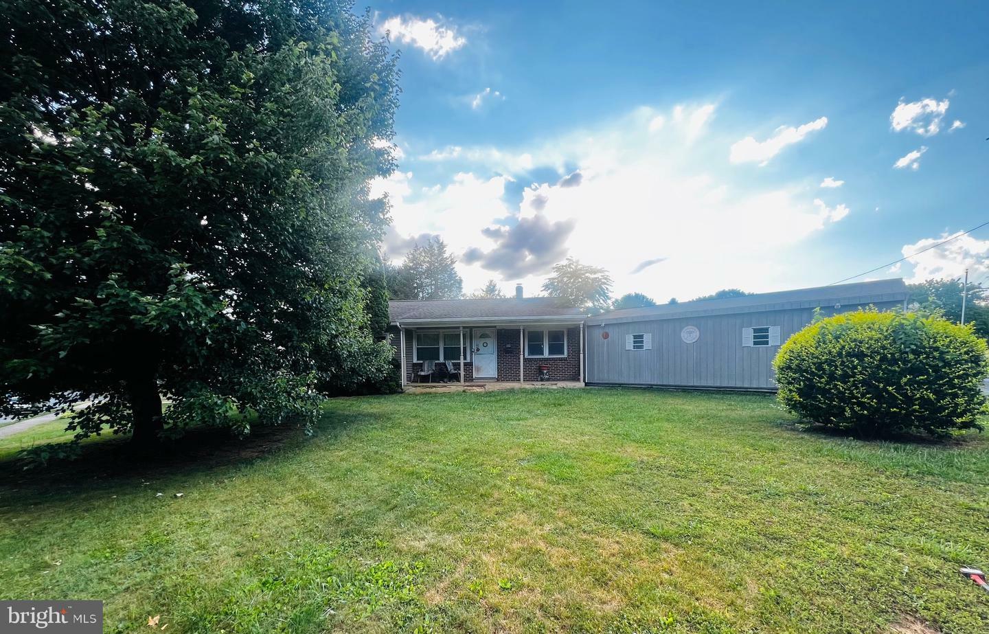 Property Photo: 569 S 5th Avenue PA 17042