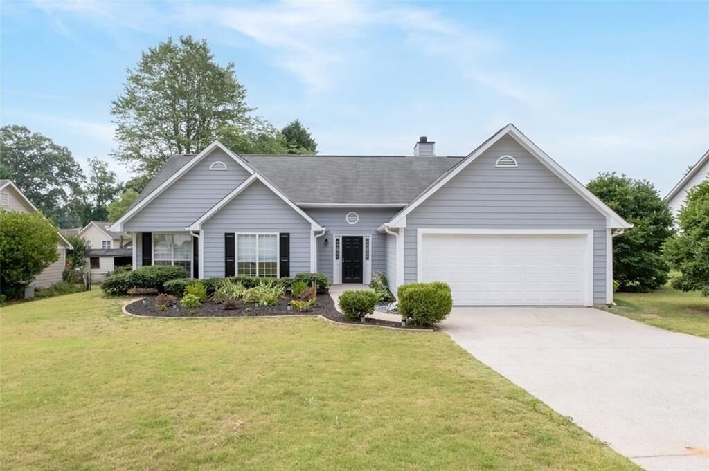Property Photo: 5310 Maltdie Court NE GA 30518