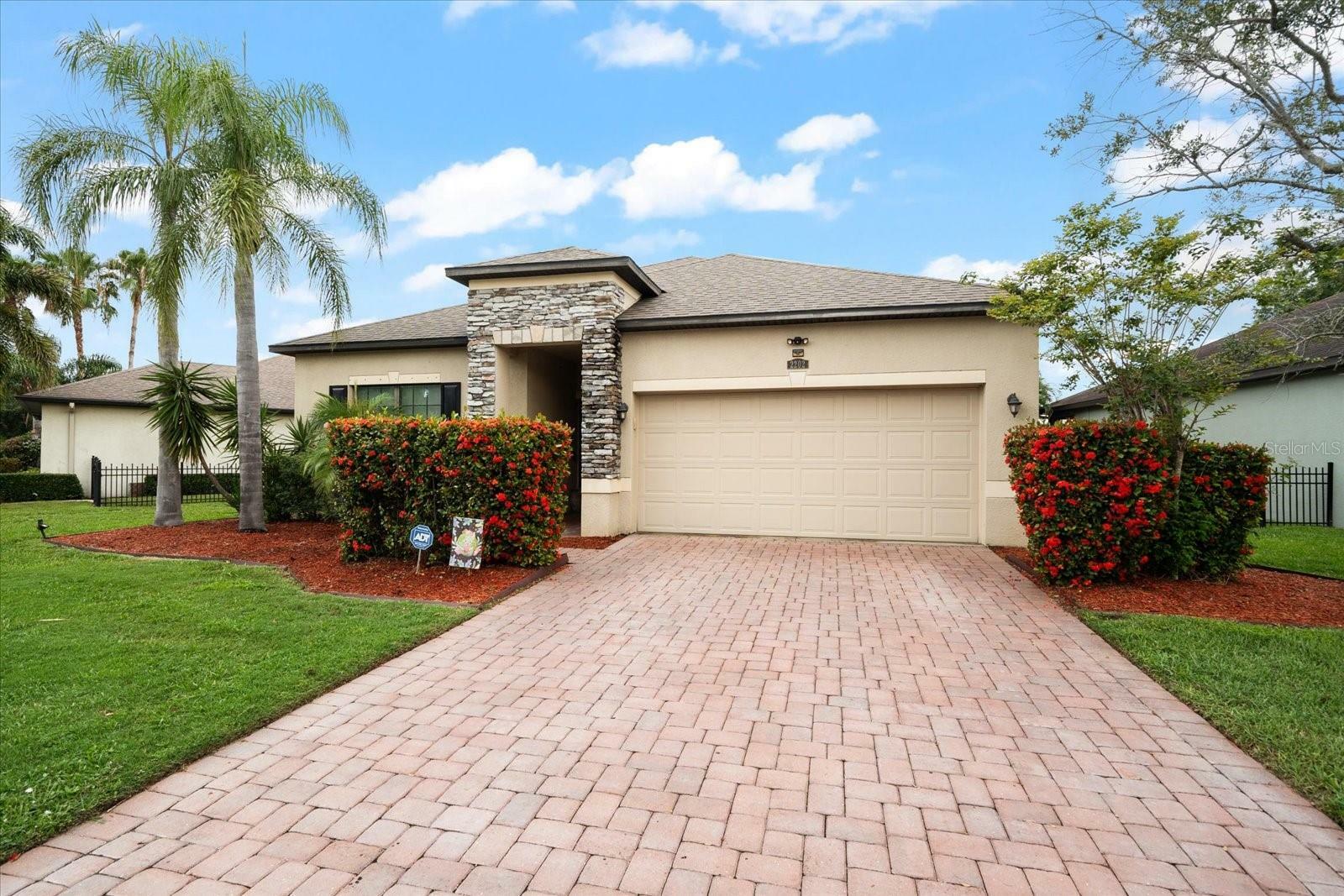 Property Photo:  2202 50th Street Circle E  FL 34221 