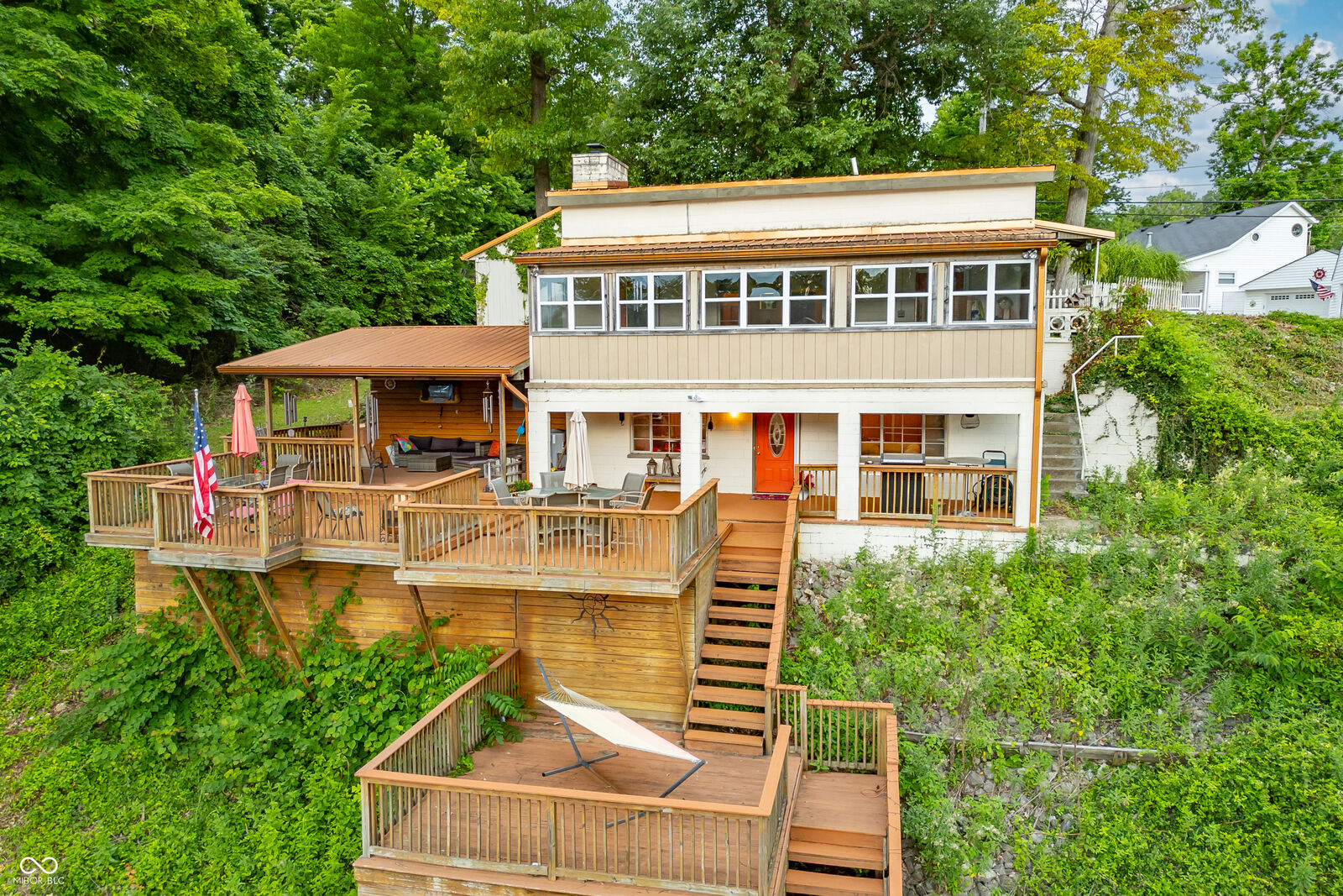 Property Photo:  409 W Lakeview Drive  IN 46164 