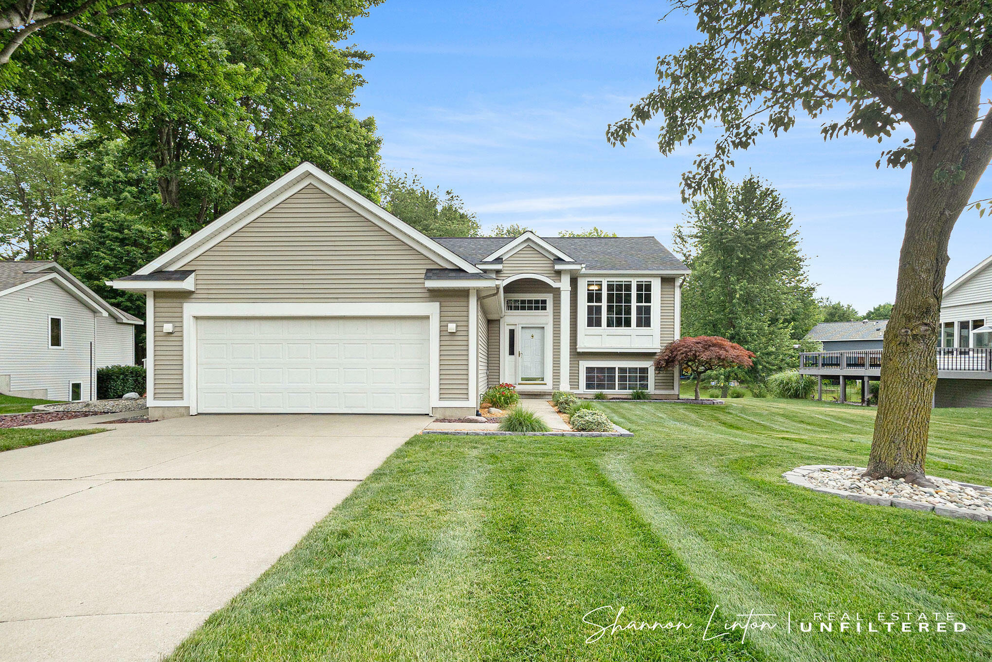 Property Photo:  10906 Timberline Drive  MI 49401 