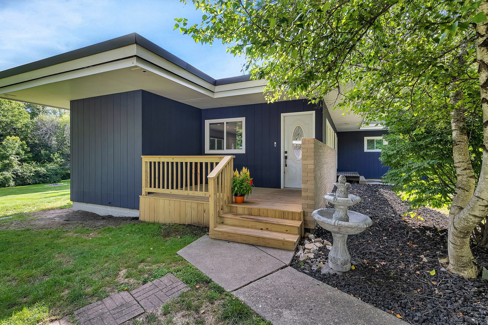 Property Photo:  209 Oak Drive  IL 60404 