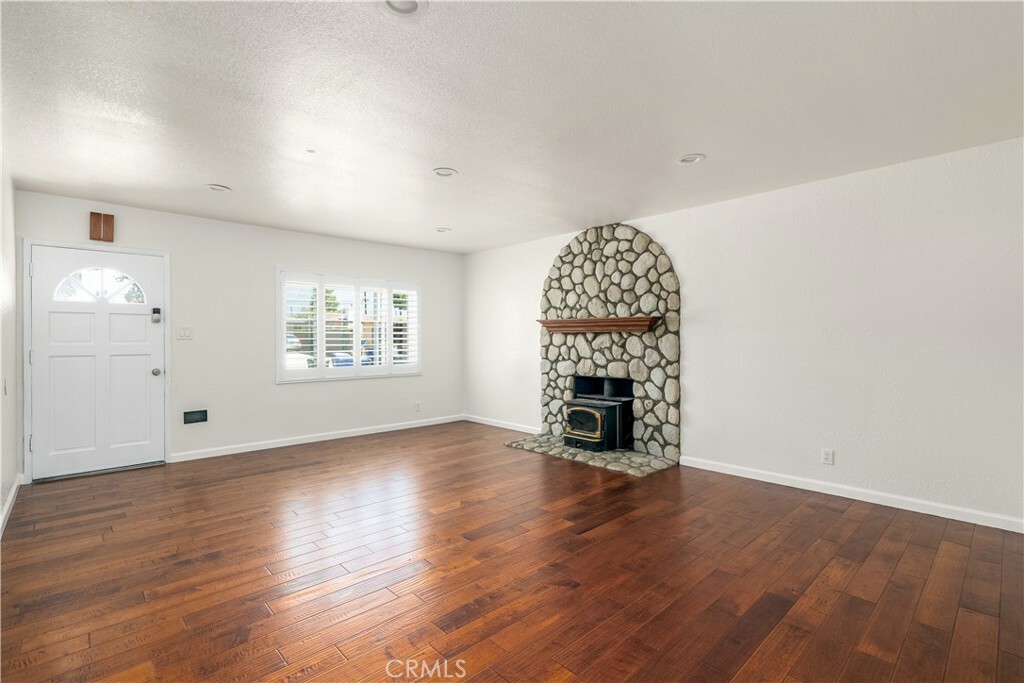 Property Photo:  843 W Bonnie Brae Court  CA 91762 