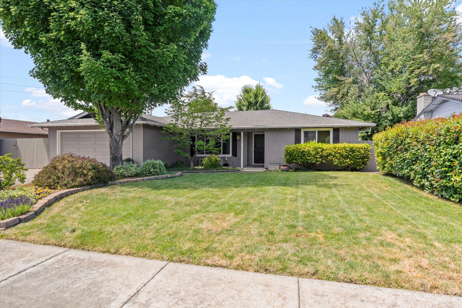 Property Photo:  3087 Lazy Creek Drive  OR 97504 