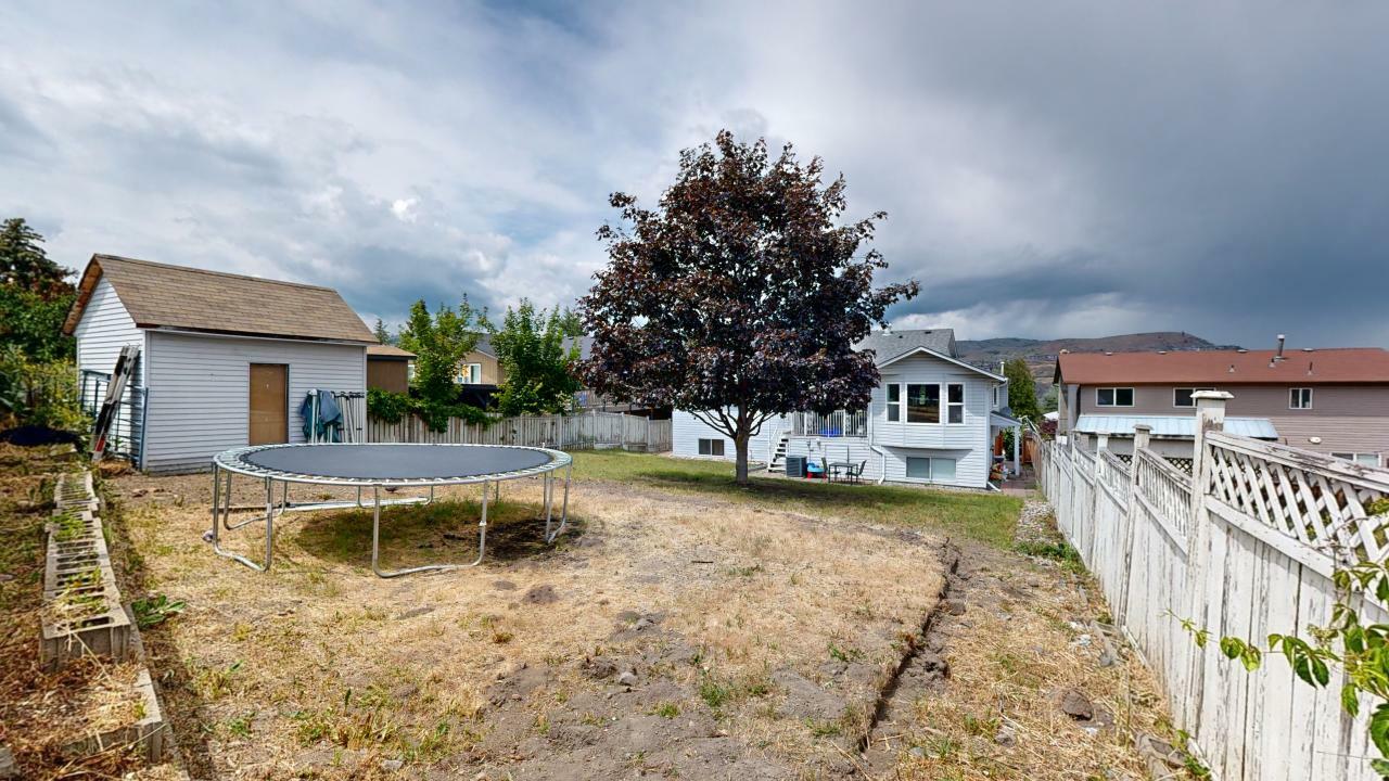 Property Photo:  3838 15 Avenue  BC V1T 8H4 