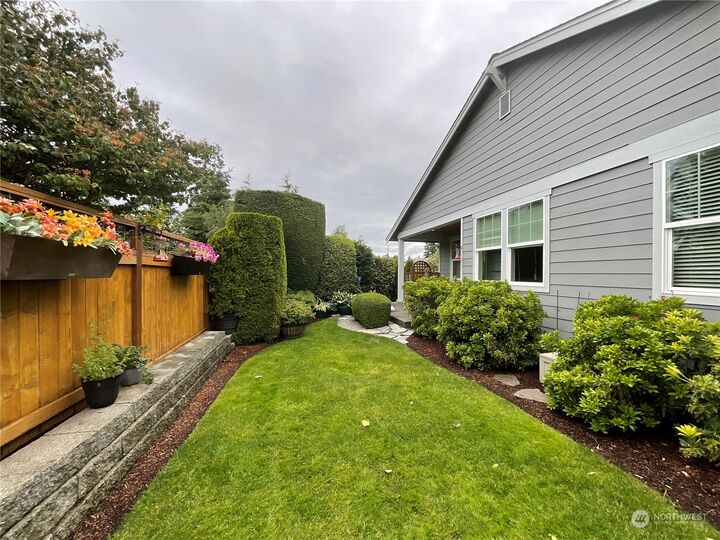 Property Photo:  1719 SW Aberdeen Court  WA 98277 