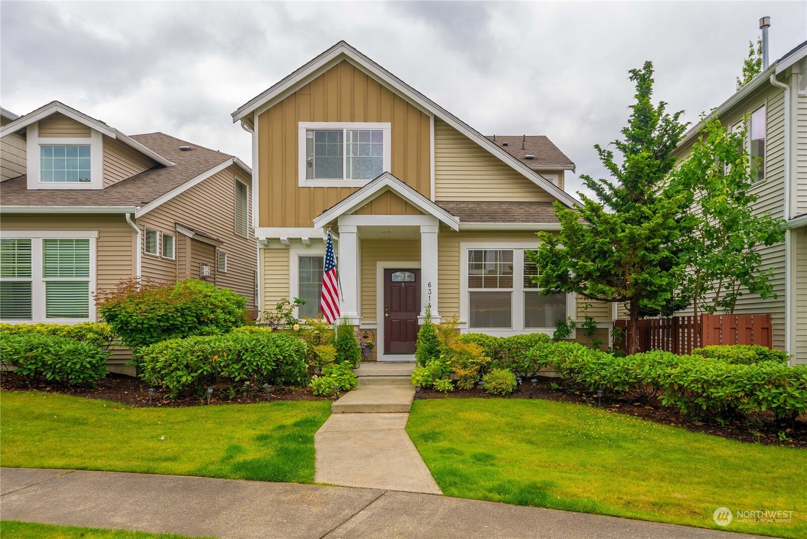 Property Photo:  6314 Francis Avenue SE 68  WA 98092 