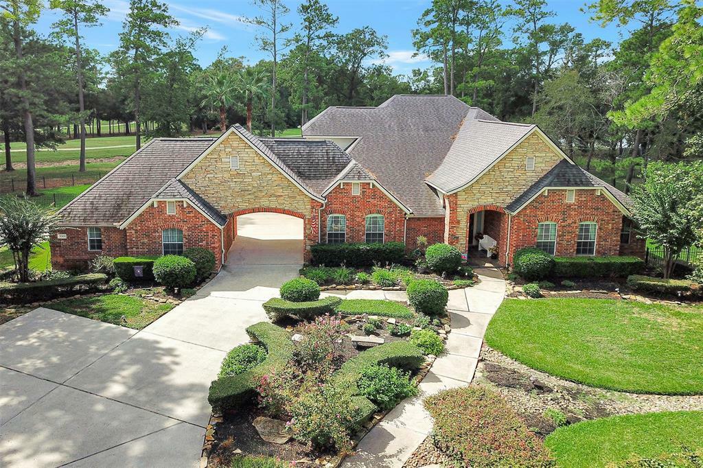 Property Photo: 9319 Clubhouse Circle Circle TX 77354