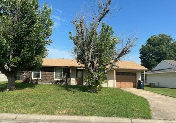 Property Photo:  442 Sinclair Drive  KS 67301 