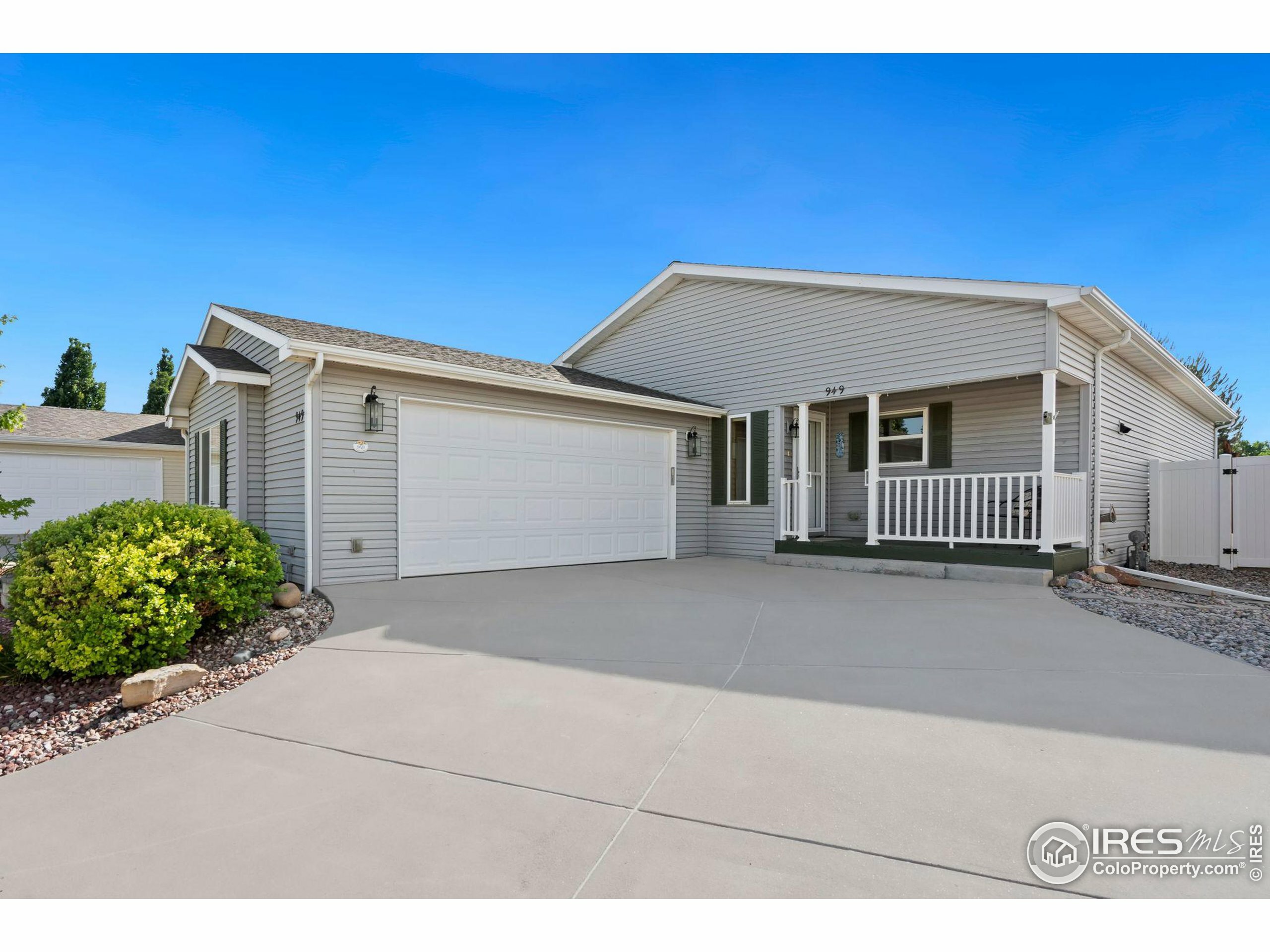 Property Photo:  949 Sunchase Dr  CO 80524 