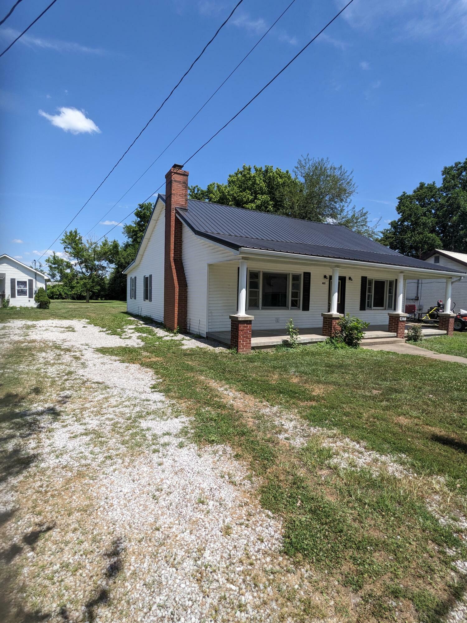 Property Photo:  407 1st Street  KY 41095 