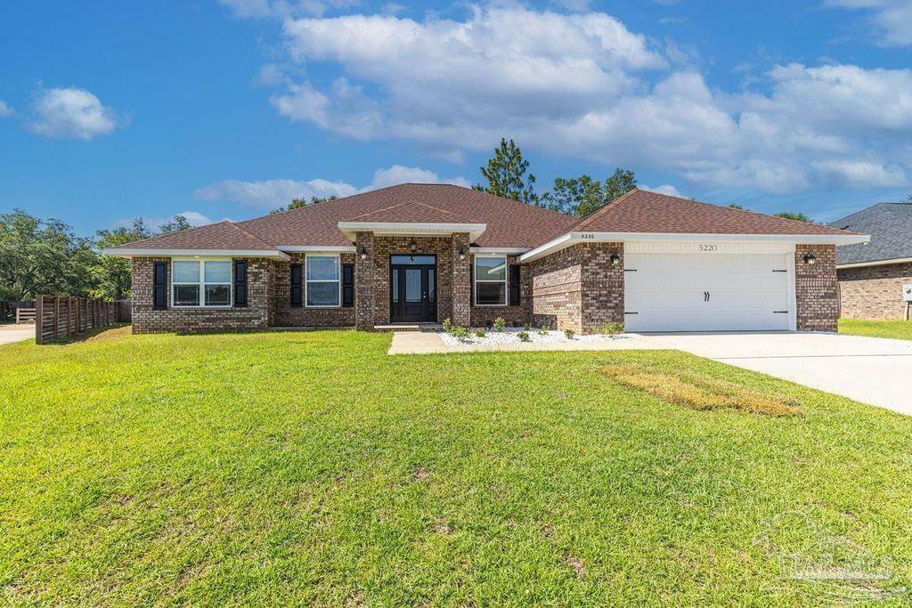 Property Photo:  5220 Gaineswood Dr  FL 32583 