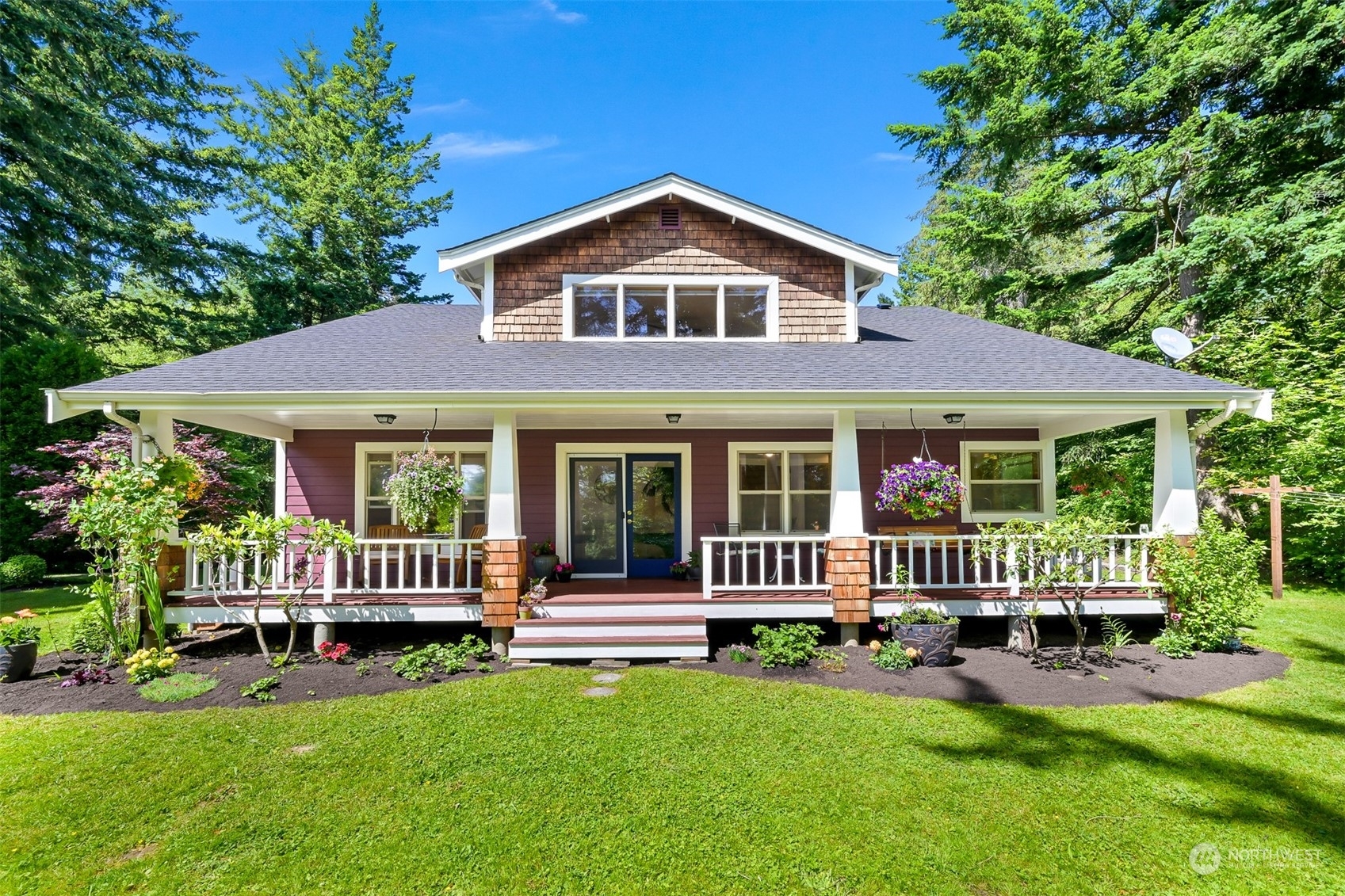 Property Photo:  3030 Aldergrove Road  WA 98248 