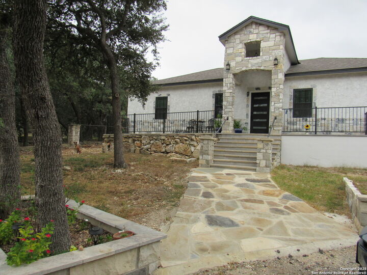 Property Photo: 28326 Bonn Mountain TX 78260