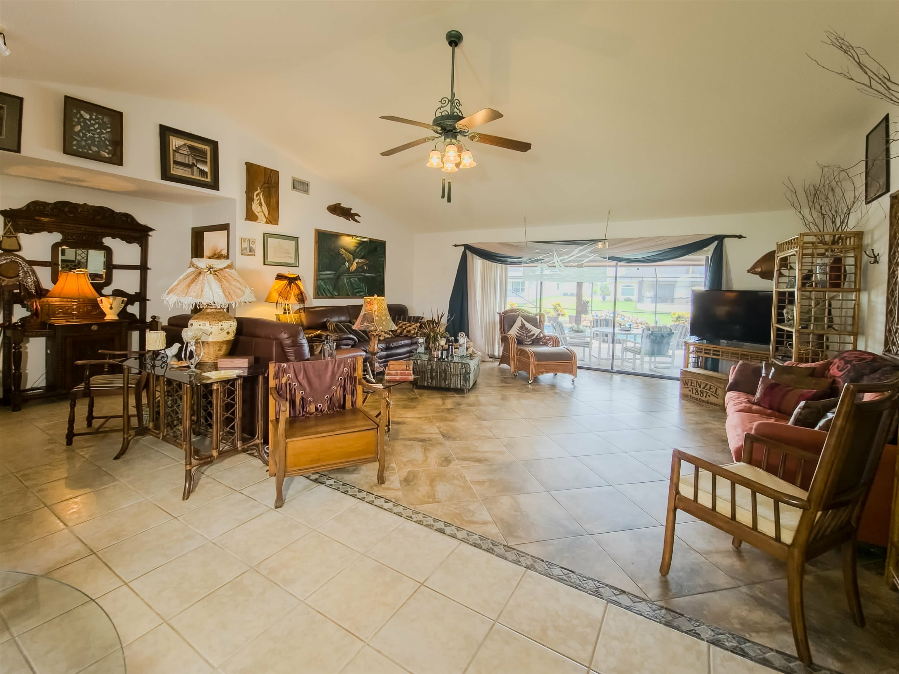 Property Photo:  29 Claridge Ct  FL 32137 