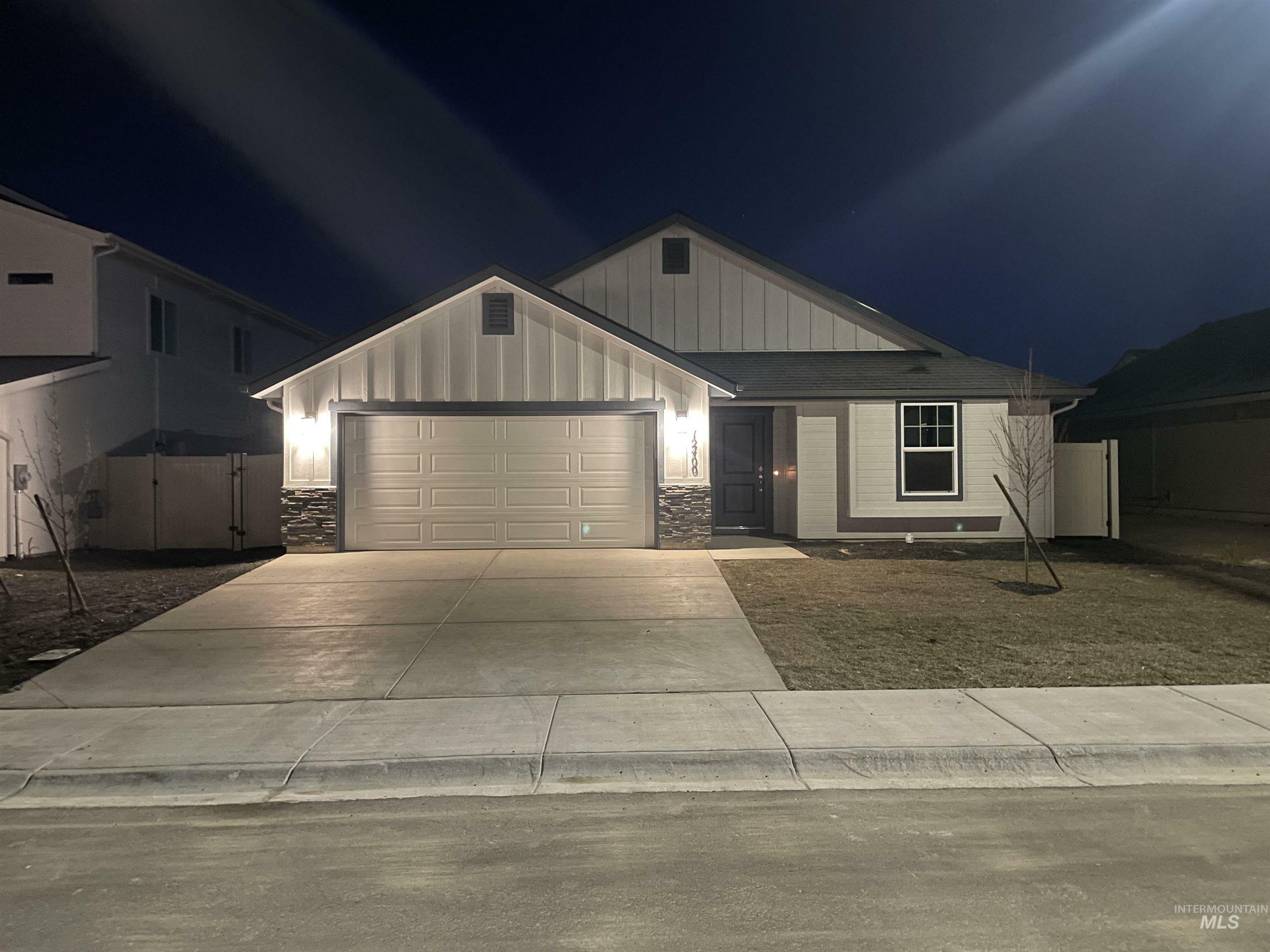 Property Photo:  12400 Shadow River St  ID 83607 