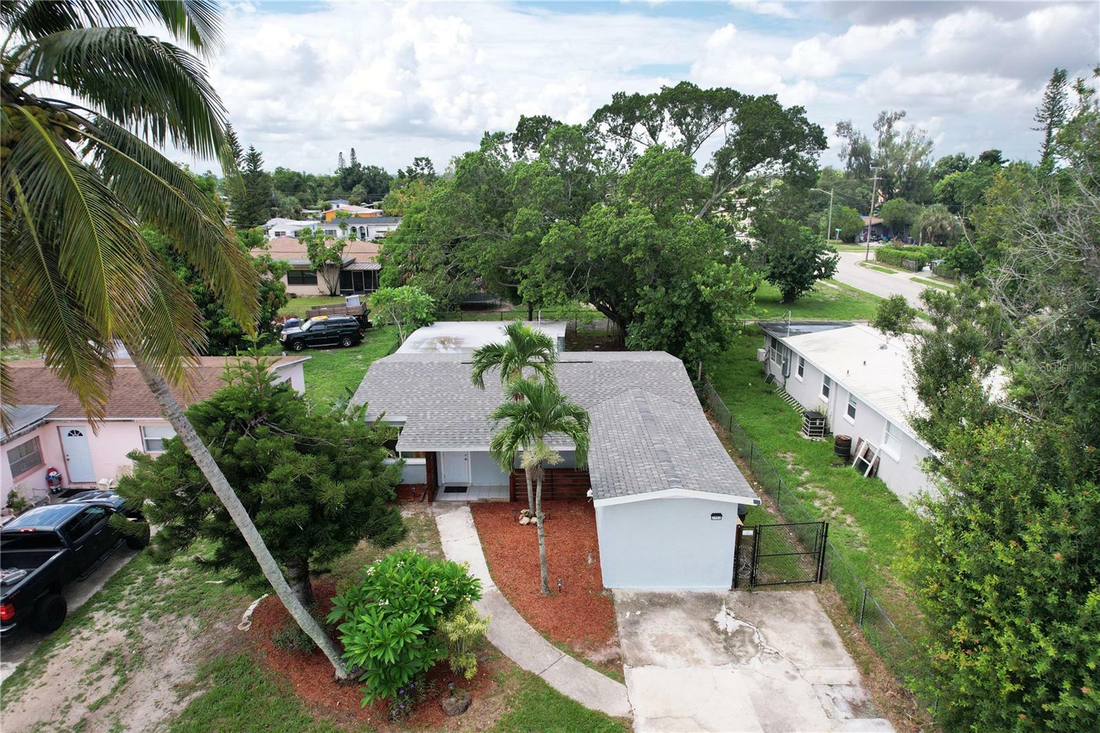 Property Photo:  2962 Thomas Street  FL 33916 