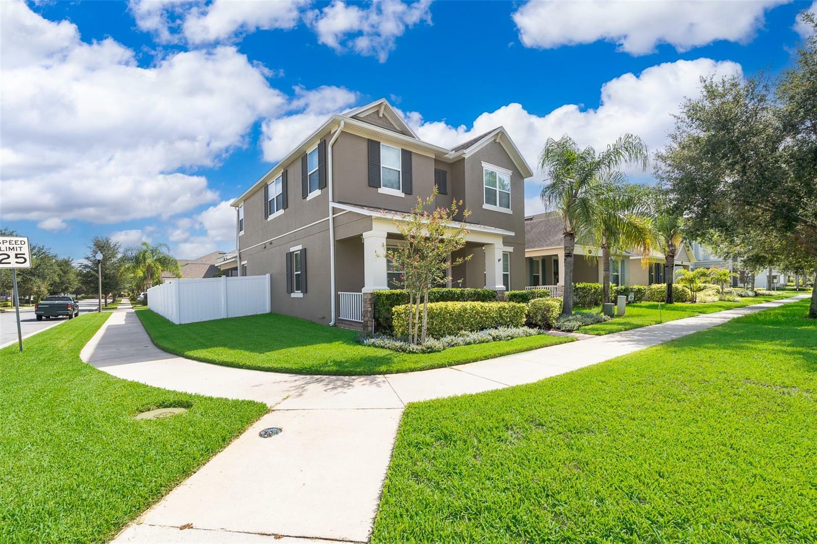 Property Photo:  15503 Murcott Blossom Boulevard  FL 34787 