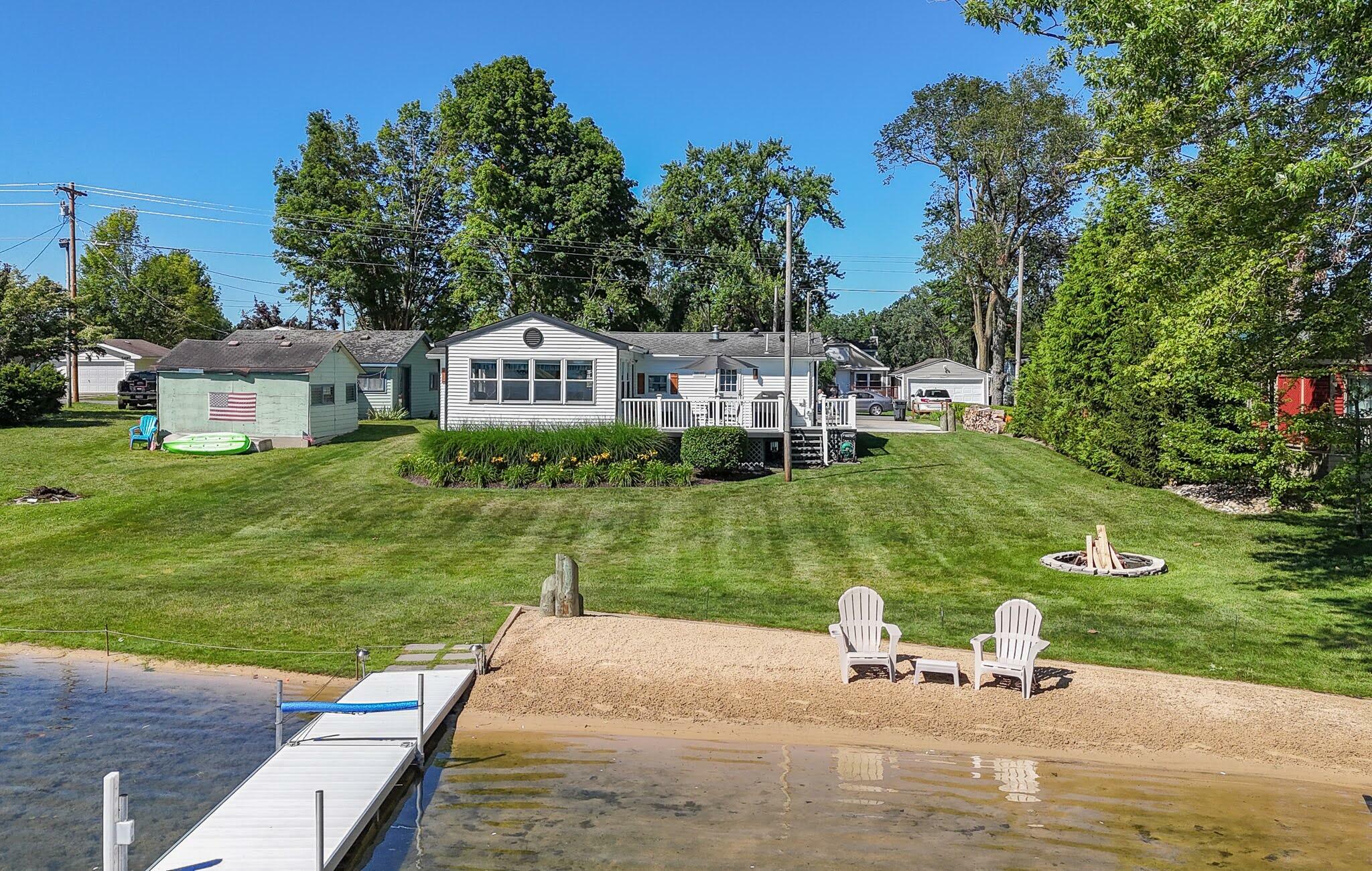 Property Photo:  24980 Twin Shore Drive  MI 49047 