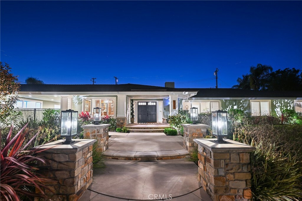 Property Photo:  5151 Eucalyptus Hill Road  CA 92886 