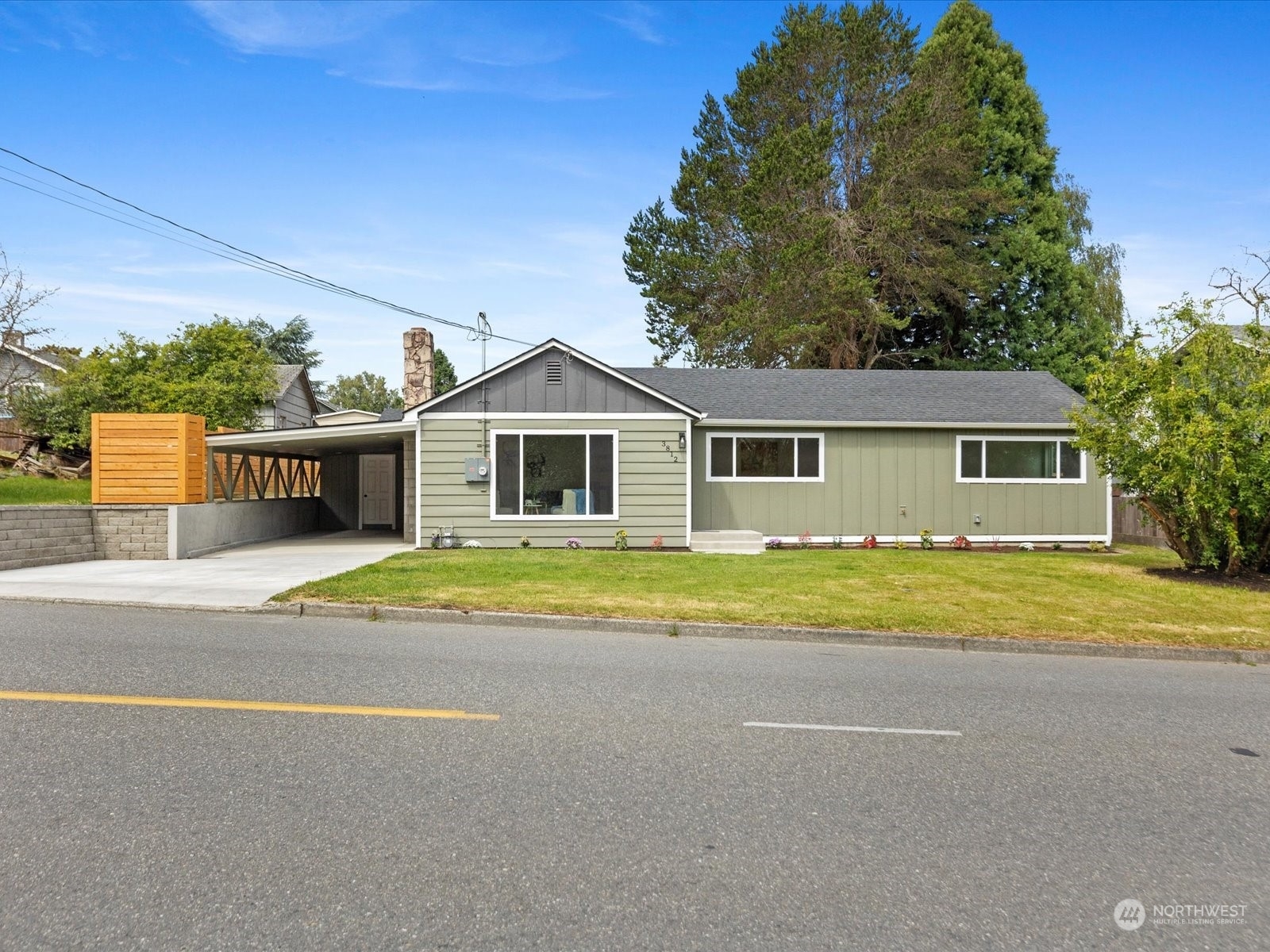 Property Photo:  3812 Commercial Avenue  WA 98221 