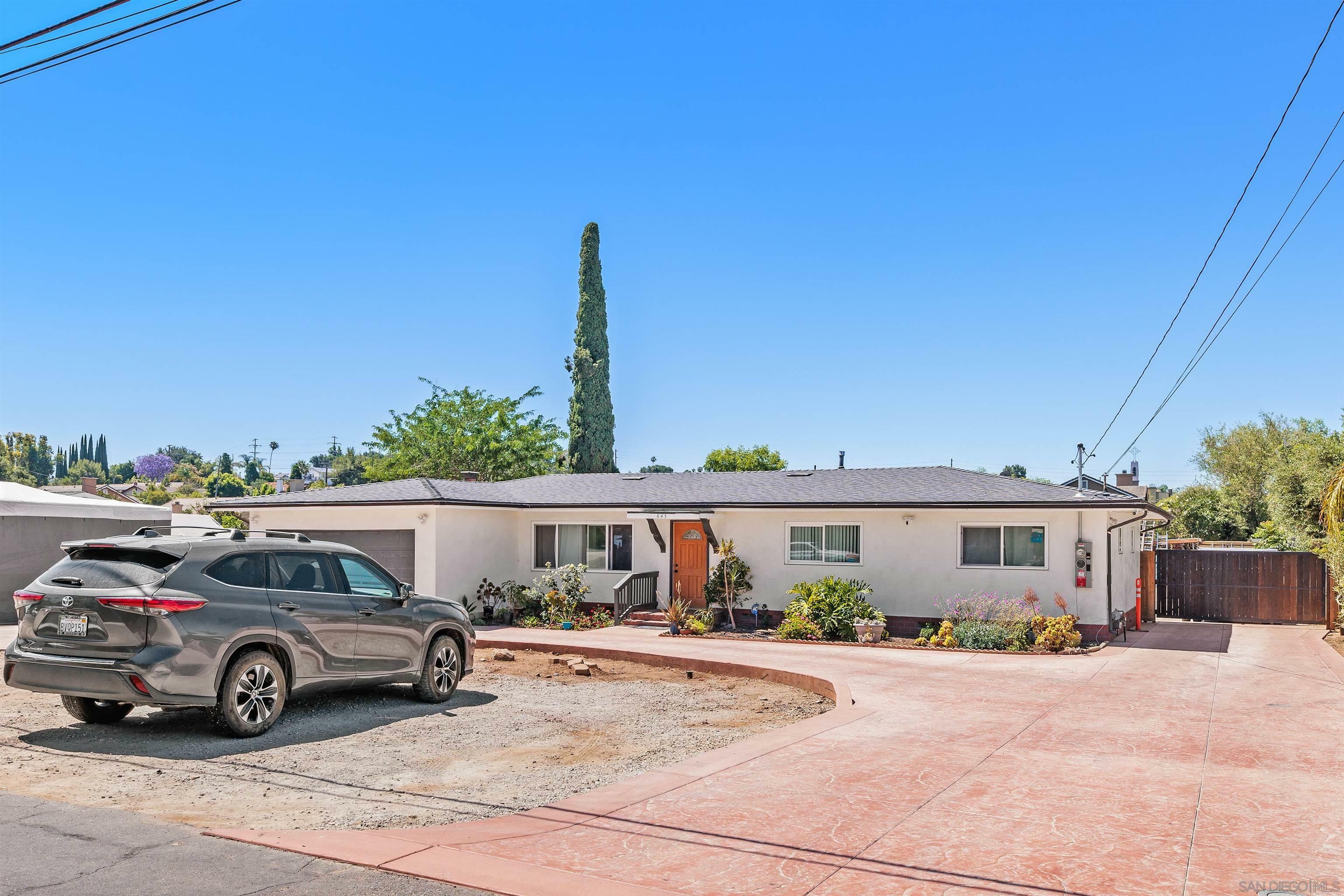 Property Photo: 643 McDonald Ln CA 92025