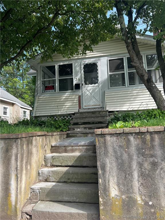 Property Photo: 34 Homeside Avenue CT 06516
