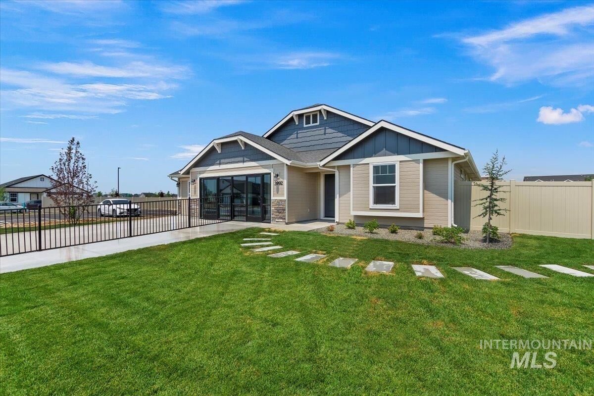 Property Photo:  3992 E Eagle Ridge Dr  ID 83686 